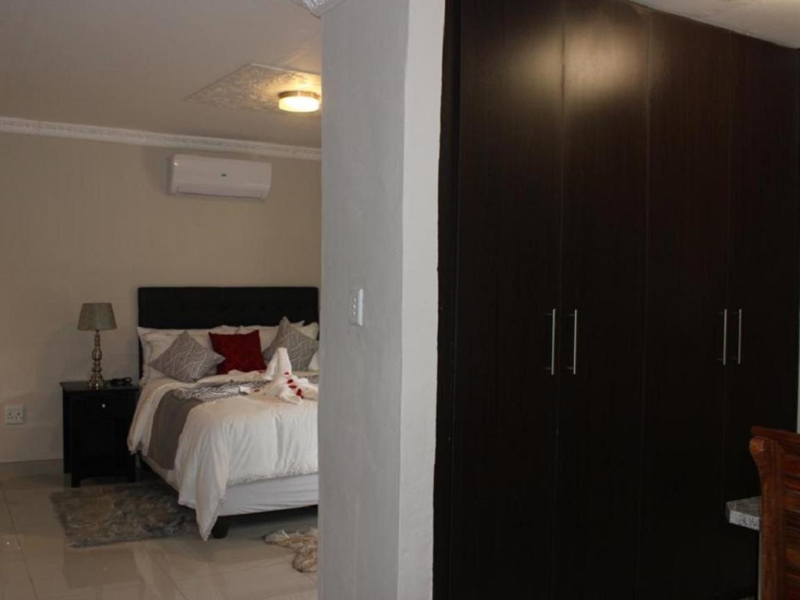 Juda Haus Lodge Katima Mulilo Kültér fotó