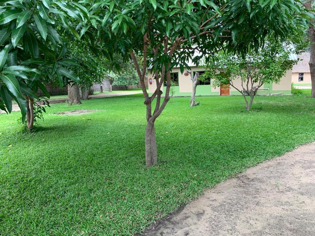 Juda Haus Lodge Katima Mulilo Kültér fotó